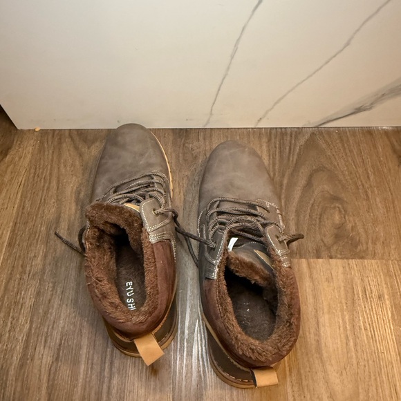 Men's Brown Leather Boots - Picture 6 of 6